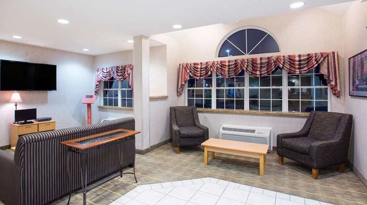 Microtel Inn & Suites Plattsburgh Lobby