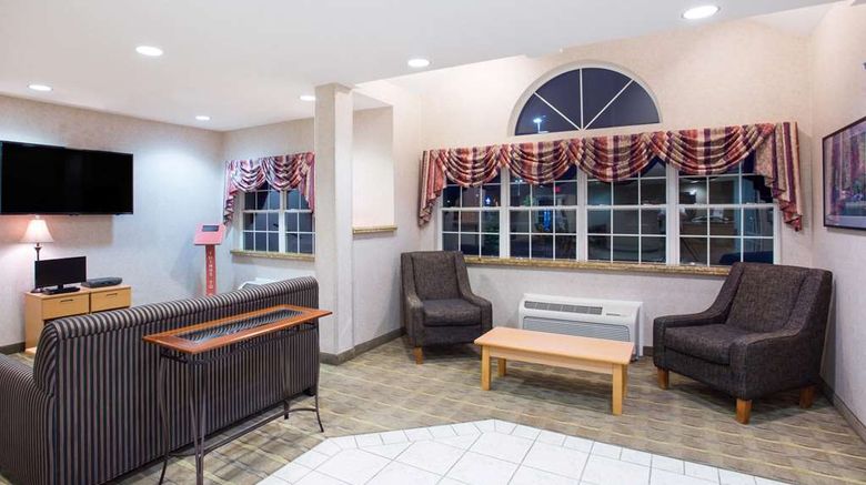 <b>Microtel Inn & Suites Plattsburgh Lobby</b>. Images powered by <a href="https://iceportal.shijigroup.com/" title="IcePortal" target="_blank">IcePortal</a>.