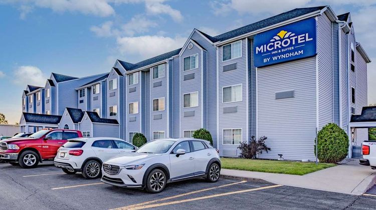 Microtel Inn & Suites Plattsburgh Exterior