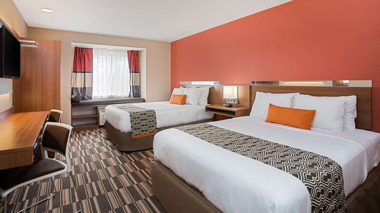 <b>Microtel Inn & Suites Walterboro Room</b>. Images powered by <a href="https://iceportal.shijigroup.com/" title="IcePortal" target="_blank">IcePortal</a>.