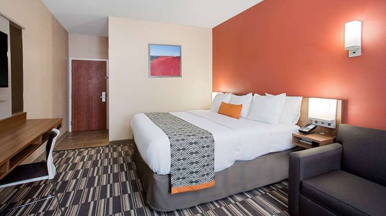 <b>Microtel Inn & Suites Walterboro Room</b>. Images powered by <a href="https://iceportal.shijigroup.com/" title="IcePortal" target="_blank">IcePortal</a>.