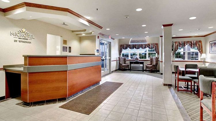 Microtel Inn & Suites Bridgeport Lobby
