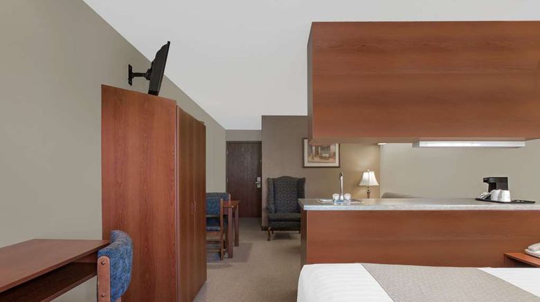 <b>Microtel Inn & Suites Gardendale Room</b>. Images powered by <a href="https://iceportal.shijigroup.com/" title="IcePortal" target="_blank">IcePortal</a>.