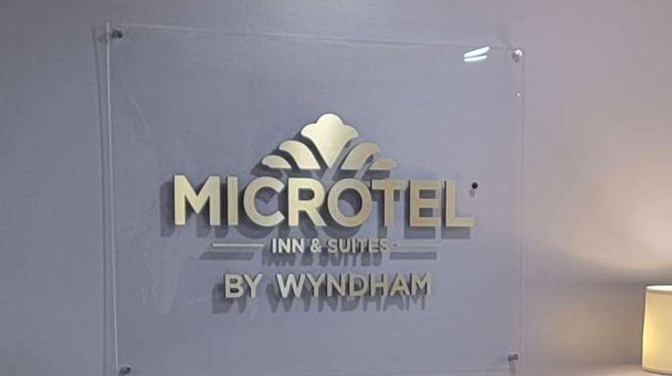 Microtel Inn & Suites Gardendale Lobby