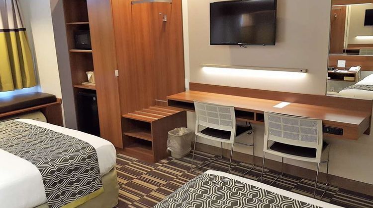 Microtel Inn & Suites Bellevue Room