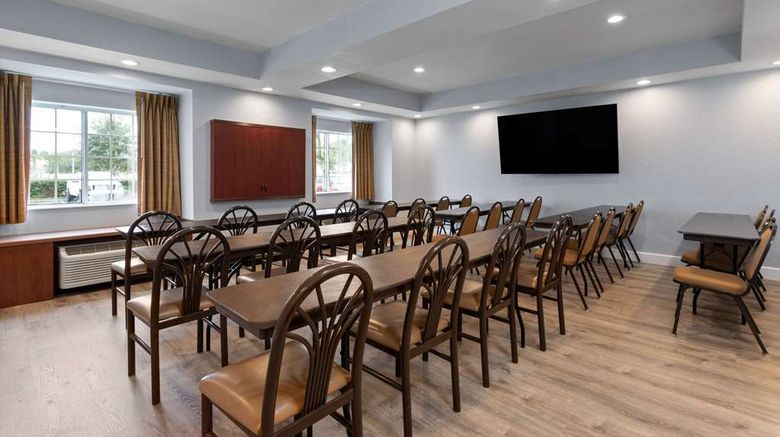 <b>Microtel Inn & Suites Zephyrhills Meeting</b>. Images powered by <a href="https://iceportal.shijigroup.com/" title="IcePortal" target="_blank">IcePortal</a>.