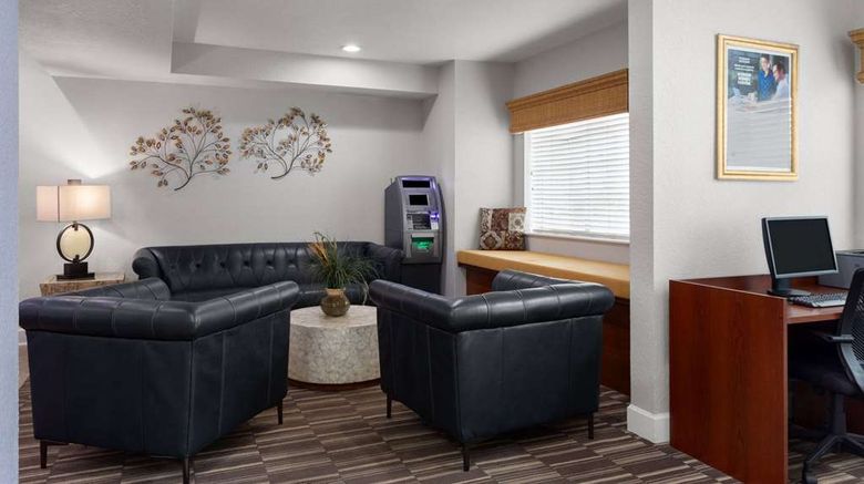 <b>Microtel Inn & Suites Zephyrhills Lobby</b>. Images powered by <a href="https://iceportal.shijigroup.com/" title="IcePortal" target="_blank">IcePortal</a>.