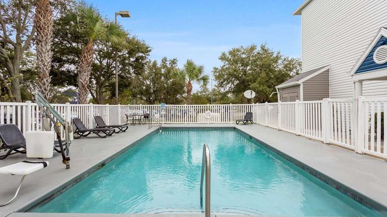 <b>Microtel Inn & Suites Zephyrhills Pool</b>. Images powered by <a href="https://iceportal.shijigroup.com/" title="IcePortal" target="_blank">IcePortal</a>.