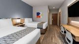 Microtel Inn & Suites Zephyrhills Suite