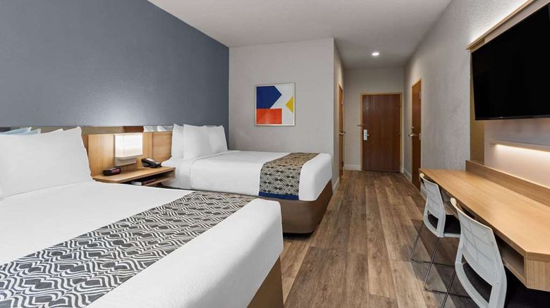 <b>Microtel Inn & Suites Zephyrhills Suite</b>. Images powered by <a href="https://iceportal.shijigroup.com/" title="IcePortal" target="_blank">IcePortal</a>.