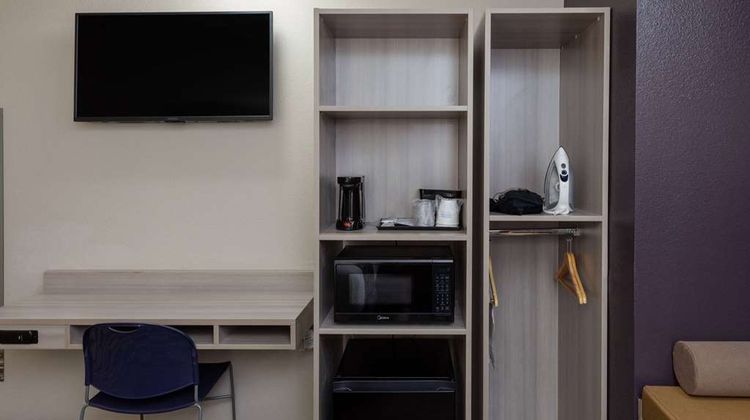 Microtel Inn & Suites Bossier City Suite