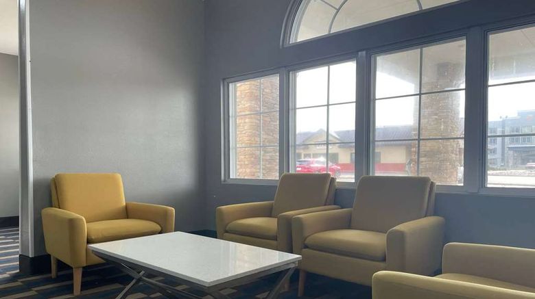 <b>Microtel Inn & Suites Bossier City Lobby</b>. Images powered by <a href="https://iceportal.shijigroup.com/" title="IcePortal" target="_blank">IcePortal</a>.