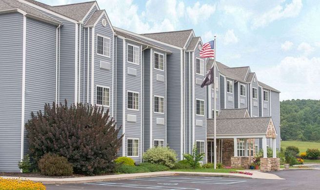 Microtel Inn & Suites by Wyndham Exterior