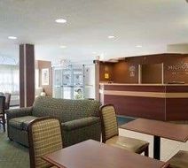 Microtel Inn & Suites by Wyndham Dover Lobby