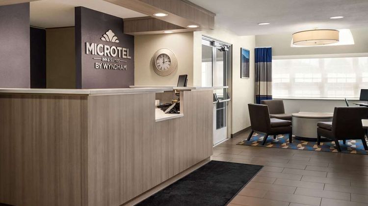 Microtel Inn/Suites Inver Grove Heights Lobby