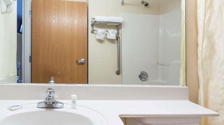 <b>Microtel Inn & Suites by Wyndham Conyers Room</b>. Images powered by <a href="https://iceportal.shijigroup.com/" title="IcePortal" target="_blank">IcePortal</a>.