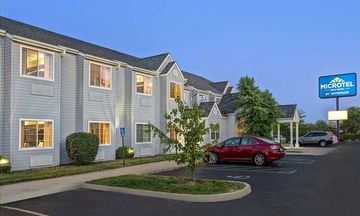 Microtel Inn & Suites by Wyndham Mason