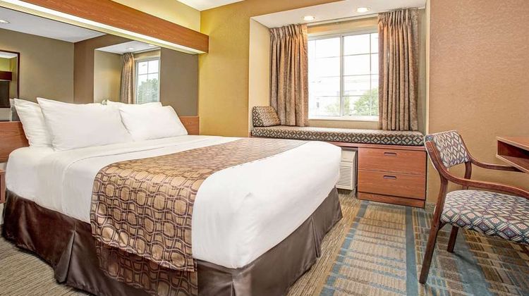 Microtel Inn & Suites by Wyndham Mason Room