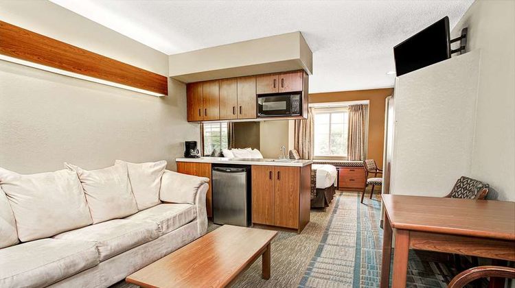 Microtel Inn & Suites by Wyndham Mason Suite