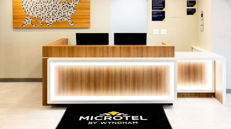 Microtel Inn & Suites Olean/Allegany Lobby