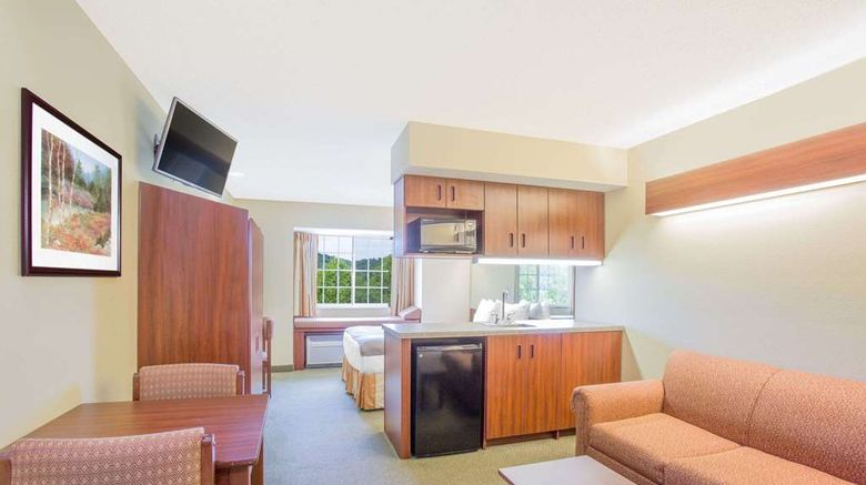 <b>Microtel Inn/Suites by Wyndham Gassaway Room</b>. Images powered by <a href="https://iceportal.shijigroup.com/" title="IcePortal" target="_blank">IcePortal</a>.