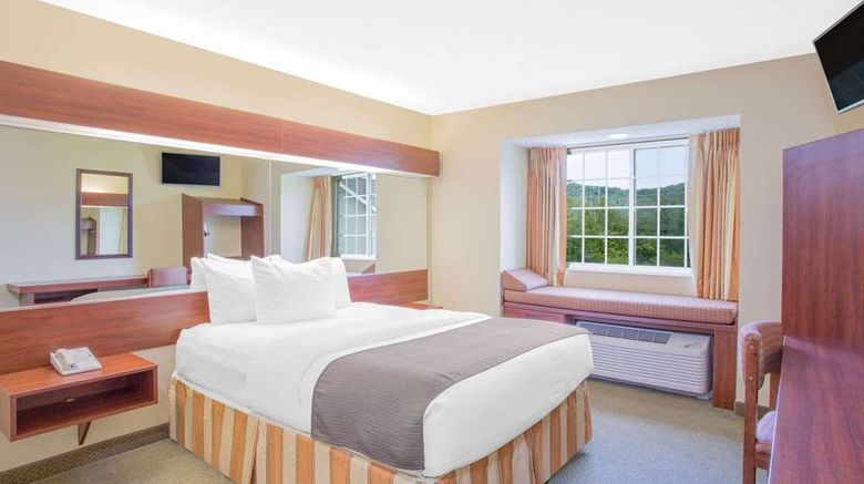 <b>Microtel Inn/Suites by Wyndham Gassaway Room</b>. Images powered by <a href="https://iceportal.shijigroup.com/" title="IcePortal" target="_blank">IcePortal</a>.