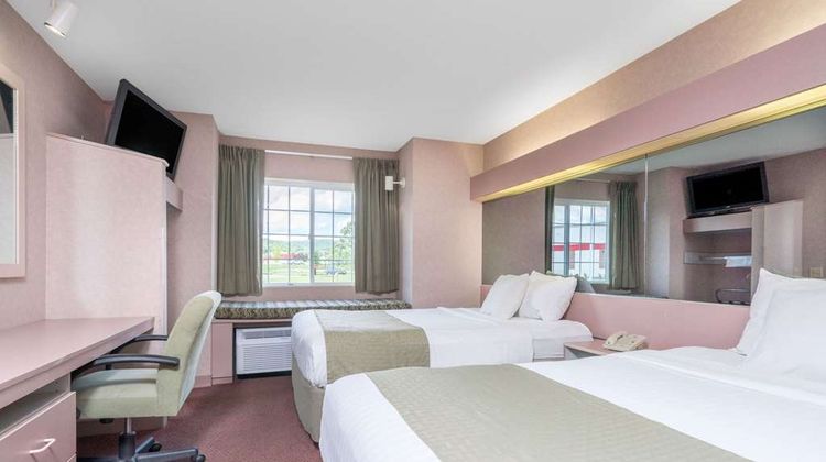 Microtel Inn by Wyndham Onalaska Room