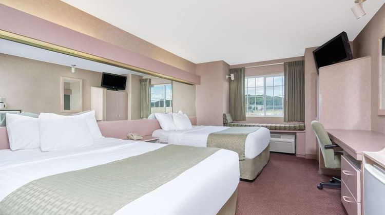 Microtel Inn by Wyndham Onalaska Room