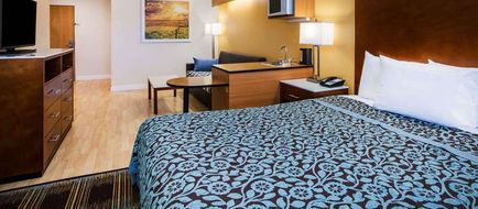 Days Inn & Suites Antioch Room