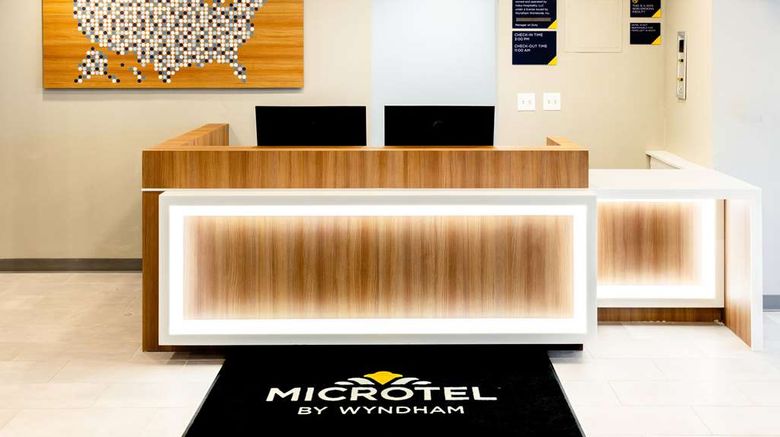 <b>Microtel Inn & Suites Springville Lobby</b>. Images powered by <a href="https://iceportal.shijigroup.com/" title="IcePortal" target="_blank">IcePortal</a>.