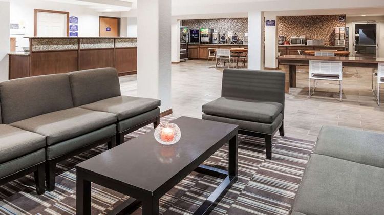 Microtel Inn & Suites by Wyndham Ardmore Lobby