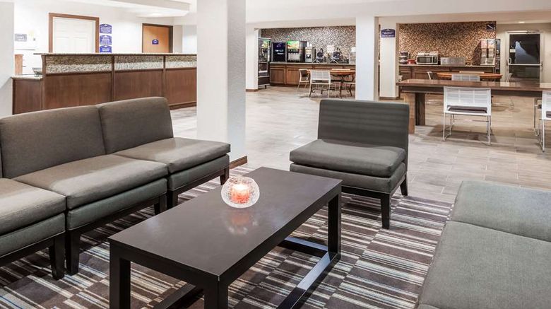 <b>Microtel Inn & Suites by Wyndham Ardmore Lobby</b>. Images powered by <a href="https://iceportal.shijigroup.com/" title="IcePortal" target="_blank">IcePortal</a>.