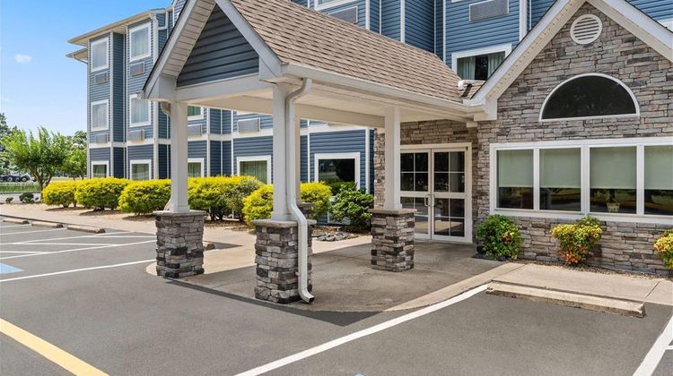 Microtel Inn & Suites Salisbury Exterior