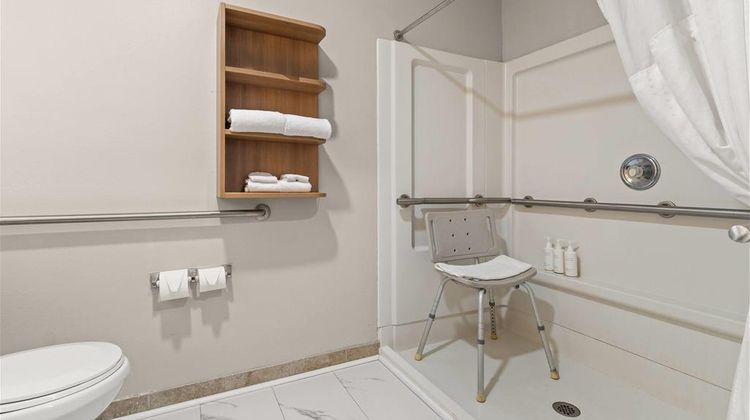 Microtel Inn & Suites Salisbury Room