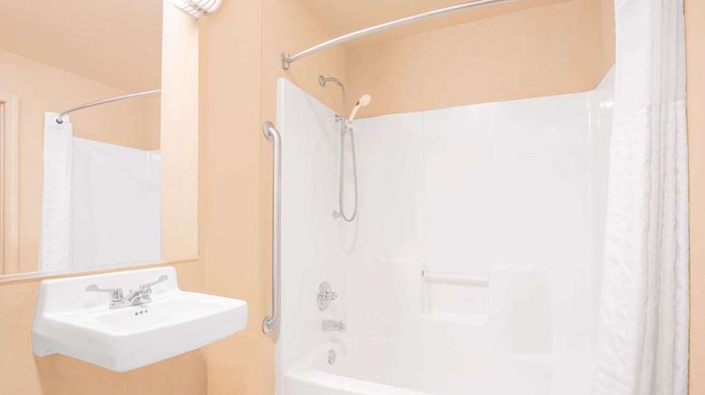 <b>Hawthorn Extended Stay by Wyndham Conyers Room</b>. Images powered by <a href="https://iceportal.shijigroup.com/" title="IcePortal" target="_blank">IcePortal</a>.