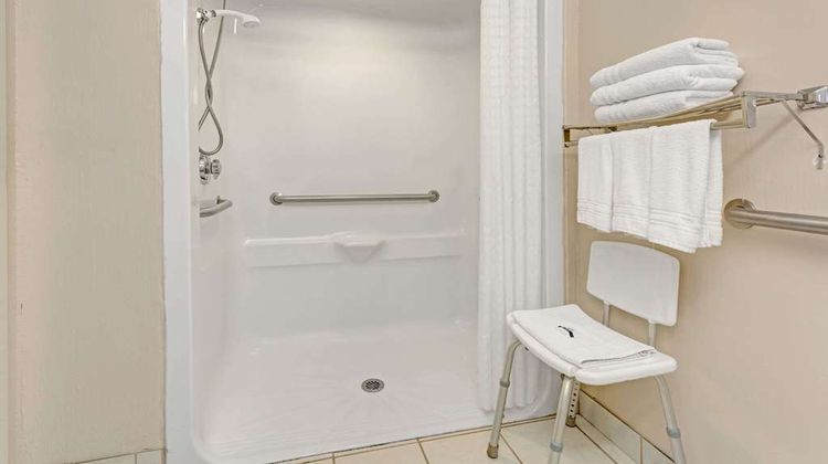Microtel Inn/Suites Cincinnati Arpt Room