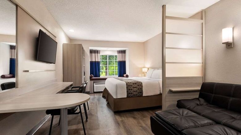 <b>Microtel Inn/Suites Cincinnati Arpt Suite</b>. Images powered by <a href="https://iceportal.shijigroup.com/" title="IcePortal" target="_blank">IcePortal</a>.