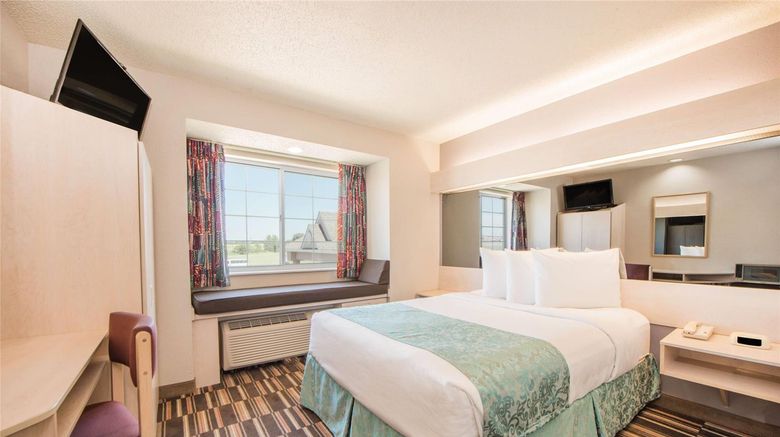 <b>Microtel Inn & Suites-Wyndham Claremore Room</b>. Images powered by <a href="https://iceportal.shijigroup.com/" title="IcePortal" target="_blank">IcePortal</a>.