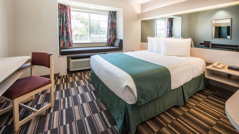 <b>Microtel Inn & Suites-Wyndham Claremore Suite</b>. Images powered by <a href="https://iceportal.shijigroup.com/" title="IcePortal" target="_blank">IcePortal</a>.