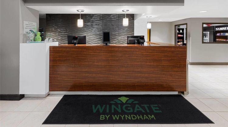 Wingate by Wyndham Little Rock Lobby