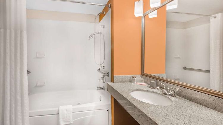 Wingate by Wyndham West Monroe Room