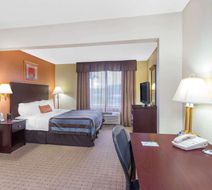 Wingate by Wyndham West Monroe Room