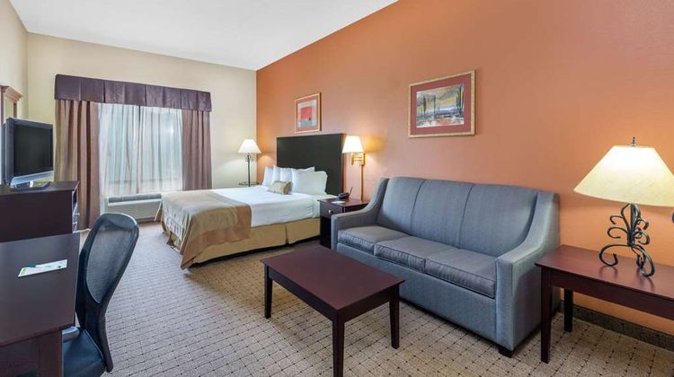 Wingate by Wyndham West Monroe Room
