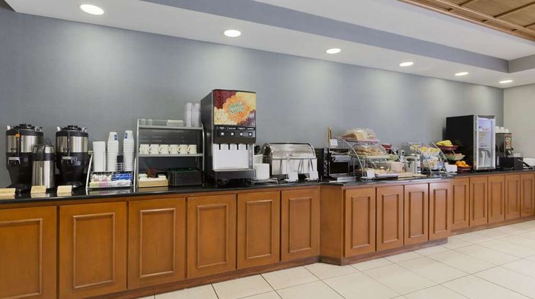 <b>Wingate by Wyndham Sylvania/Toledo Restaurant</b>. Images powered by <a href="https://iceportal.shijigroup.com/" title="IcePortal" target="_blank">IcePortal</a>.