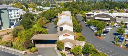 Hawthorn Suites by Wyndham Napa Valley Exterior