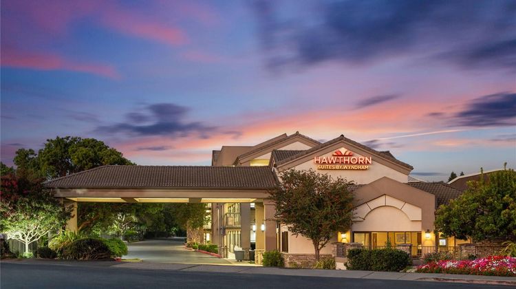 Hawthorn Suites by Wyndham Napa Valley Exterior