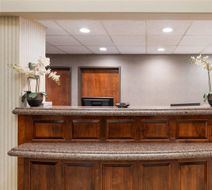 Hawthorn Suites by Wyndham Napa Valley Lobby