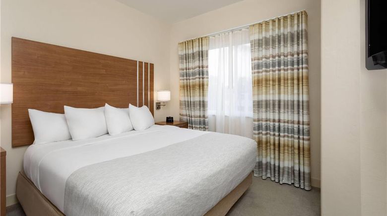 <b>Hawthorn Extended Stay by Wyndham Naples Room</b>. Images powered by <a href="https://iceportal.shijigroup.com/" title="IcePortal" target="_blank">IcePortal</a>.
