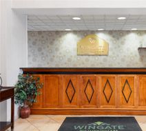 Wingate by Wyndham Destin Lobby