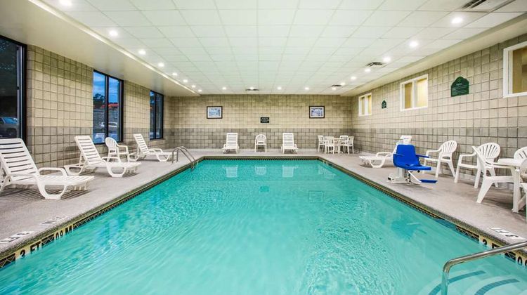 Wingate by Wyndham Galleria Atlanta Pool